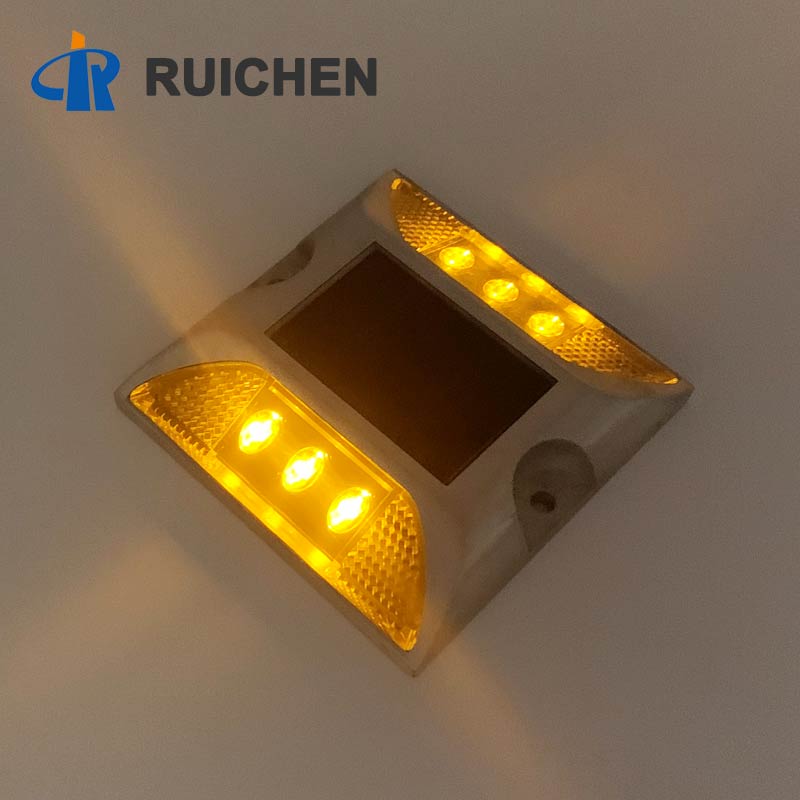 Raised Solar LED Road Stud Online For Sale D1