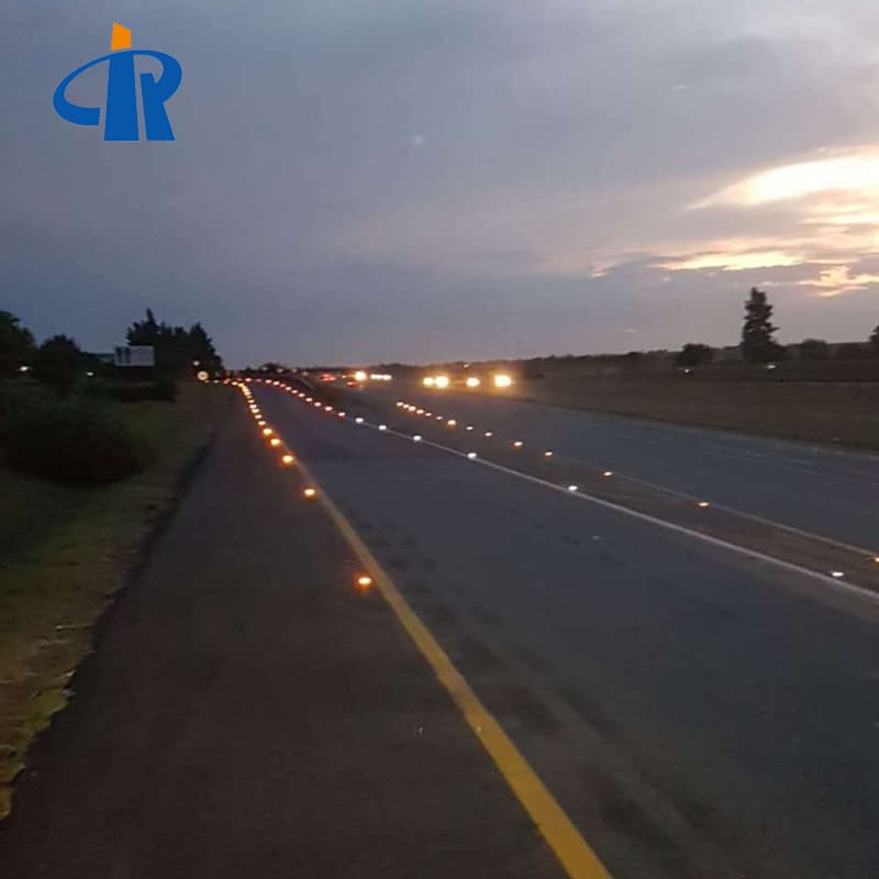 RUICHEN LED Solar Road Studs Are Installed In South Africa